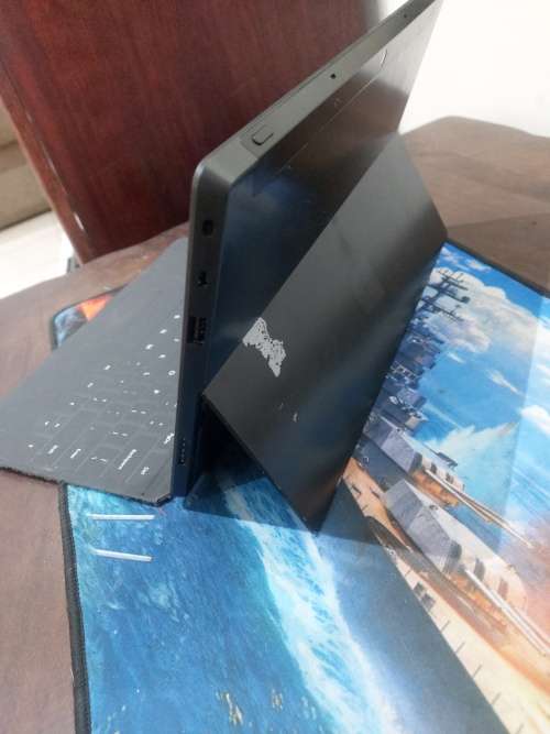 MICROSOFT SURFACE PRO RT (WINDOWS RT) Intel Nvidia Tegra 3, 2GB RAM, 32GB STORAGE!! great deal!!