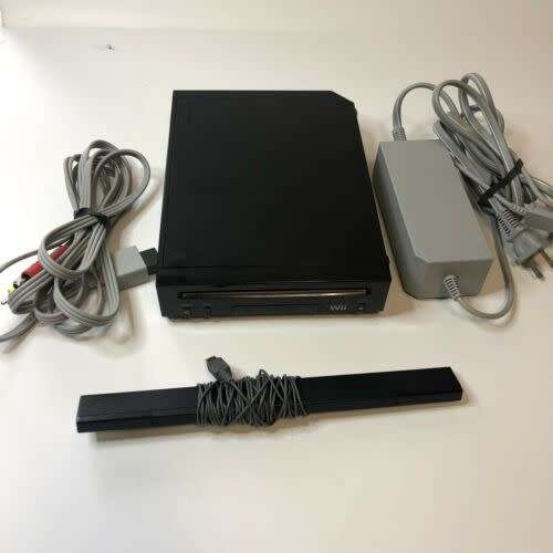 Nintendo Wii - Black, Controller, Nunchuck, PSU, Sensor, Cables - top dust covers missi - GREAT DEAL