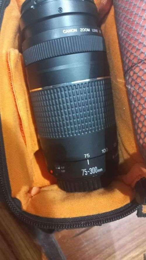 CANON EF 75-300MM F/4-5.6 III lense- (with bag)