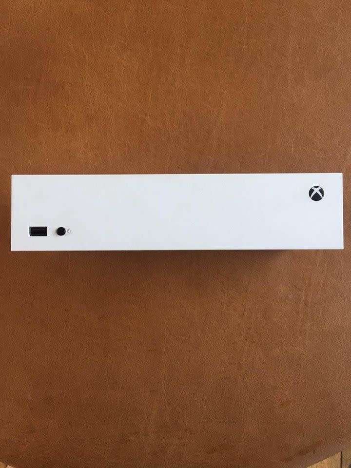 Xbox series s console - 512 gigabyte 4k ultra high definition with accessories