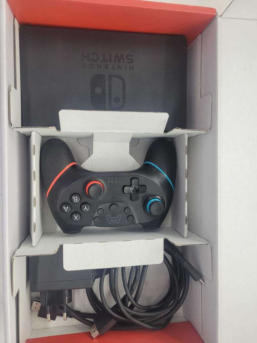 Nintendo Switch Console v2 - Neon Blue/Neon Red, great condition, IN THE BOX!!!!!!