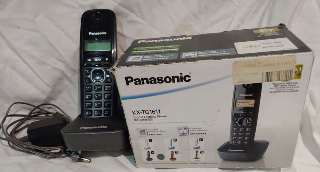 Panasonic Cordless Phone - with batteries