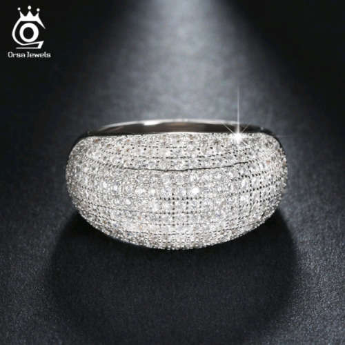 Diamond Studded Ring... Brand New...***R1...NO RESERVE***