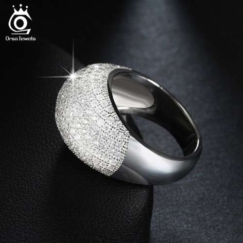 Diamond Studded Ring... Brand New...***R1...NO RESERVE***