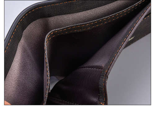 Classic Wallet. Brand New. ***R10 Increments ... NO RESERVE***