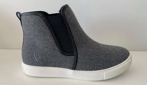 NAUTICA UNISEX Boots ***Size 6 - GREY***
