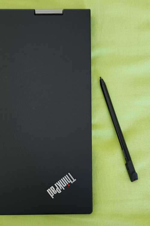 Lenovo Thinkpad X1 Yoga ***See pics & Description***