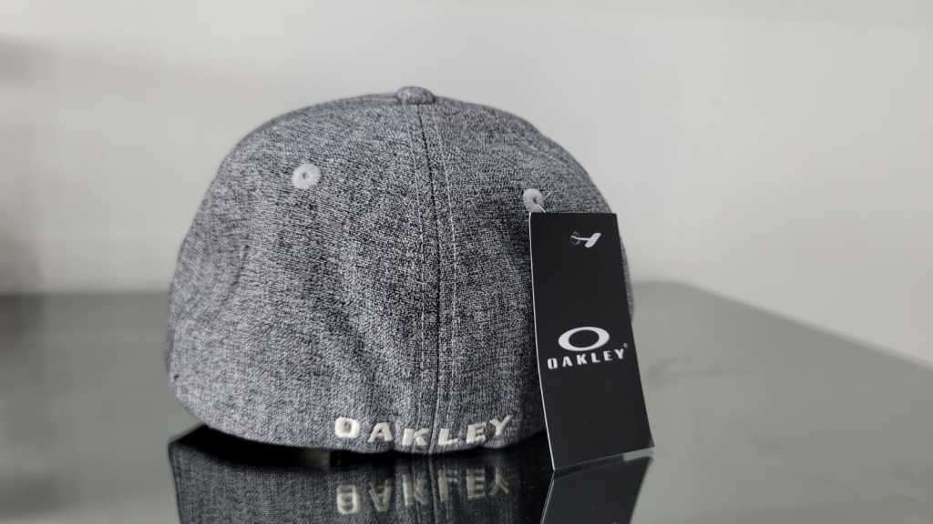 Oakley Light Grey Cap