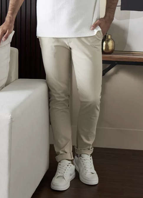 MAX DUBAI Skinny Fit Chinos (Cream/Oatmeal)