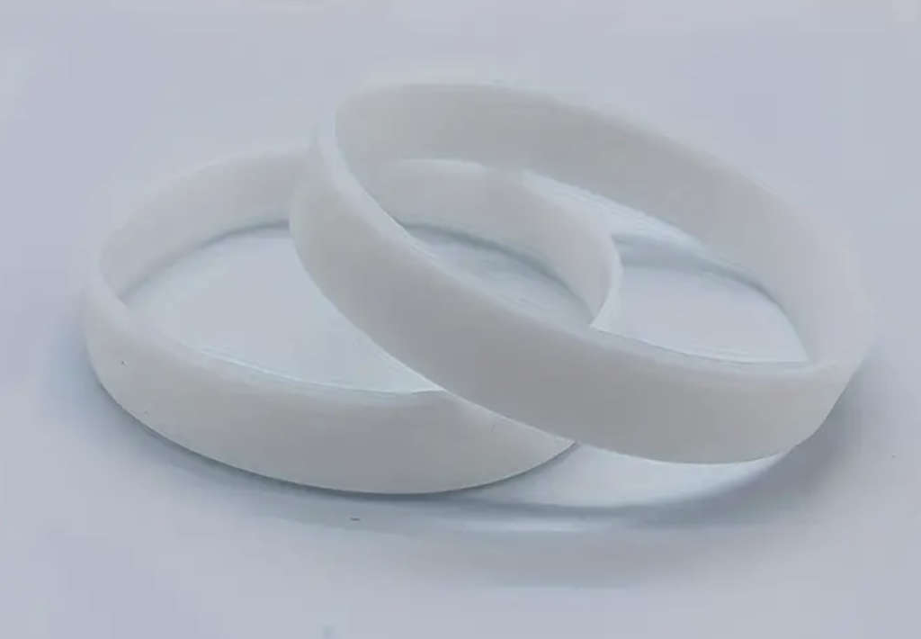 Glow-in-the-Dark Rubber Wristbands (Orange)
