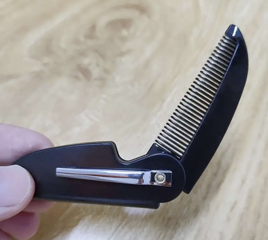 Folding Beard / Moustache Comb