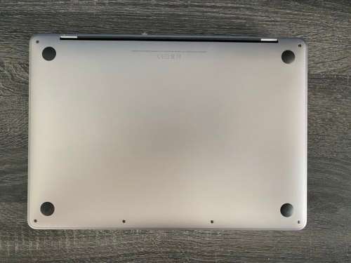 MacBook Pro 13-inch, 2017, Two Thunderbolt 3 ports