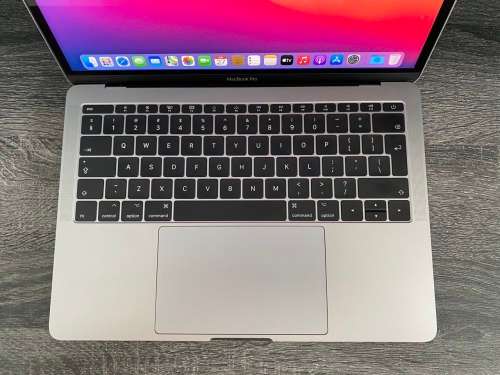 MacBook Pro 13-inch, 2017, Two Thunderbolt 3 ports