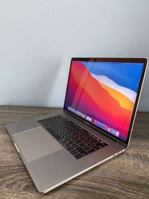 MacBook Pro 15-inch, 2017 with touch bar