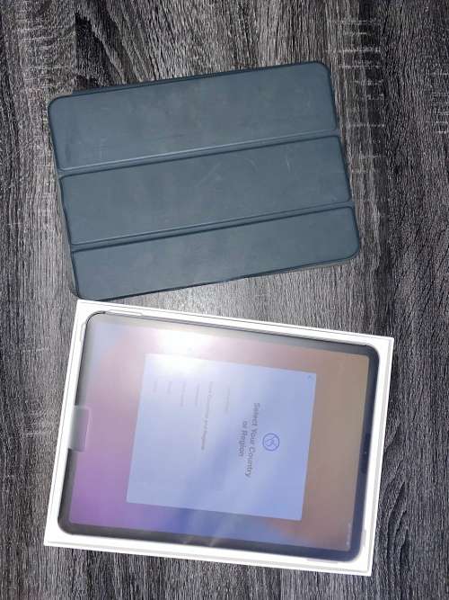 iPad Pro 11` 64GB Cellular with cover