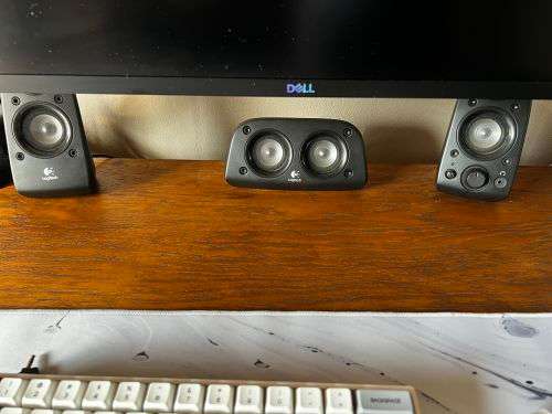 Logitech Z506 5.1 Speakers with Logitech Bluetooth adapter