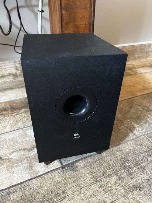 Logitech Z506 5.1 Speakers with Logitech Bluetooth adapter