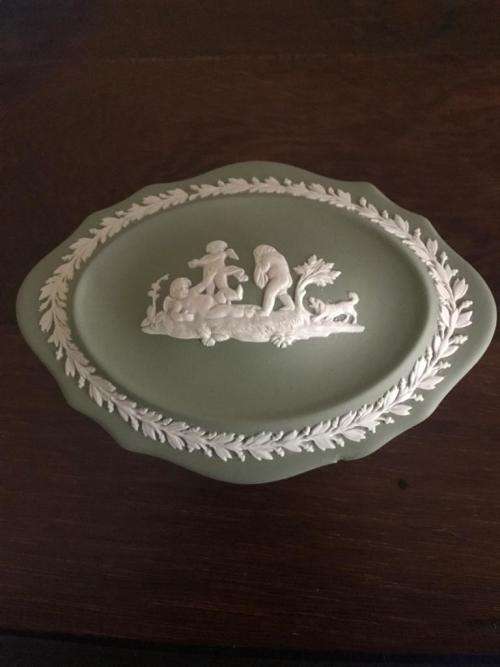 WEDGEWOOD JASPERWARE CLASSIC JADE GREEN OVAL TRAY