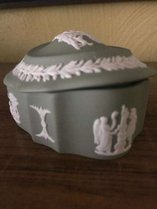 WEDGEWOOD JASPERWARE CLASSIC JADE GREEN OVAL TRAY