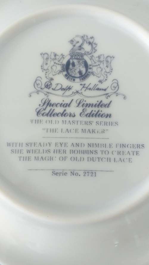 DELFT HOLLAND `THE LACE MAKER` SMALL PLATE