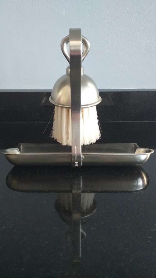 RARE `SILENT BUTLER CRUMB CATCHER WITH BRUSH METAWA - HOLLAND