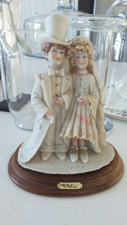 VINTAGE RARE 1970`s SIGNED AURO BELCARI YOUNG BRIDE and GROOM COPODIMONTE FIGURINE