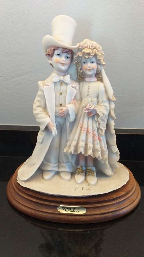 VINTAGE RARE 1970`s SIGNED AURO BELCARI YOUNG BRIDE and GROOM COPODIMONTE FIGURINE