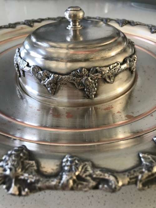 VINTAGE!! SERANCO-SP.ONC LARGE SNACK PLATTER WITH CHEESE DISH - MAGNIFICENT DETAILED!!!