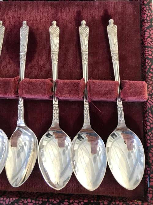 `ANTIQUE` BOXED SET OF 6 EPNS APOSTLE TEASPOONS - MADE IN ENGLAND - 1920s