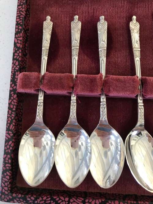 `ANTIQUE` BOXED SET OF 6 EPNS APOSTLE TEASPOONS - MADE IN ENGLAND - 1920s
