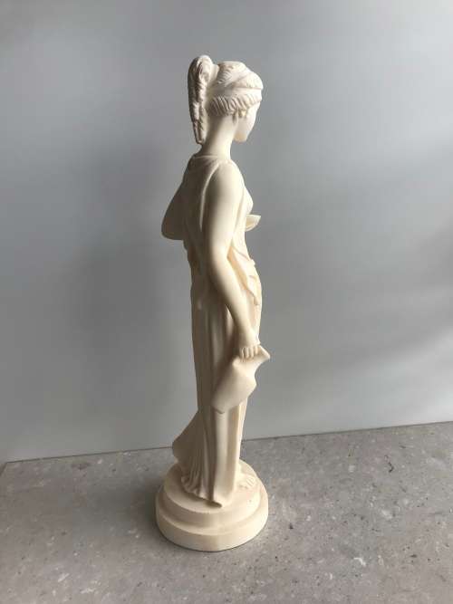 GREEK GODDESS OF YOUTH HEBE /WIFE OF HERACLES! CUPBEARER TO THE GODS LARGE RESIN FIGURINE!!