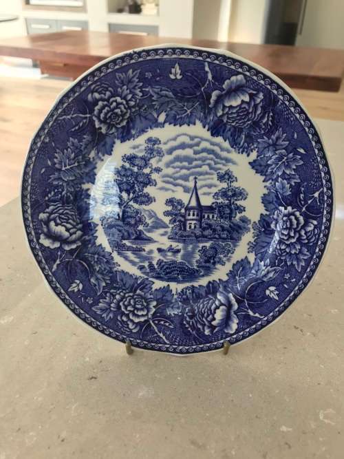 REPLACEMENT/COLLECTORS ITEM - ARABIA FINLAND BLUE AND WHITE PORCELAIN BREAD AND BUTTER/SIDE PLATE