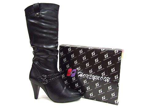 NEW!!! *** Designer Women's Boots *** BLACK***