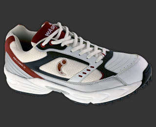 WASP CRICKET SHOES *** Record II All-Rounder *** Sizes 3-13 available