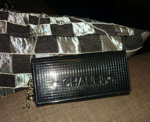 !!!! FREE SHIPPING !!!!  Chanel Purse & Hand Bag