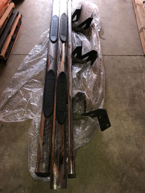 Amarok Highline 4Motion D/C Shocks, Side Steps & Under-ride Protection