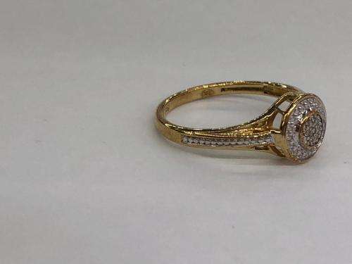 Gold Diamond Cluster Ring