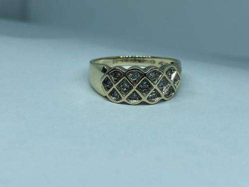 Solid Gold Diamond Basket Ring