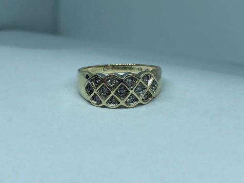 Solid Gold Diamond Basket Ring