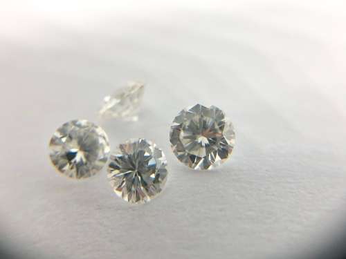 *5 x G-H VS 0.03CT DIAMONDS* EXCELLENT MATCHING DIAMONDS!