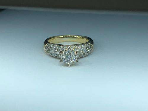 2CT VS 18ct Gold Ring - INVESTGRADE