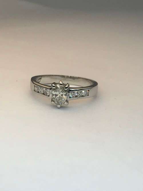 18CT W/Gold Diamond Channel Ring