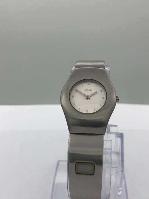 *LADIES STORM WATCH - EXCELLENT LADIES WATCH* R1 BIDS