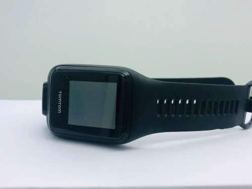 *TOM TOM RUNNER GPS MULTI SPORT CARDIO WATCH* BID FROM R1