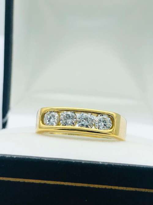 *1CT DIAMOND ETERNITY RING (18K GOLD)*