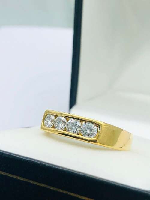 *1CT DIAMOND ETERNITY RING (18K GOLD)*