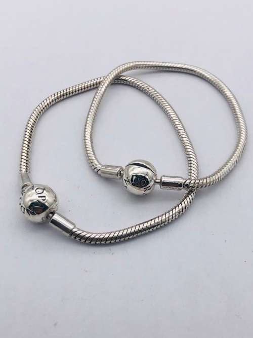 *PANDORA SNAKE CHARM BRACELET* R1 BIDS!