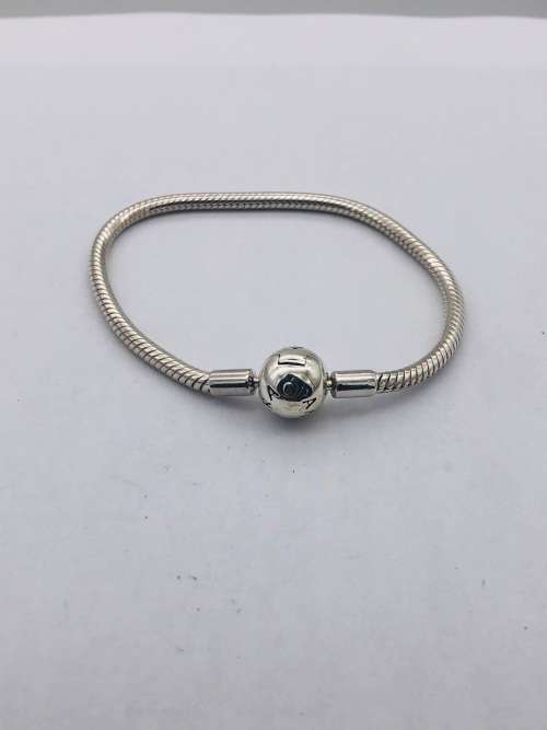 *PANDORA SNAKE CHARM BRACELET* R1 BIDS!