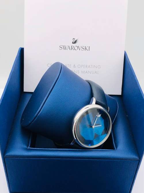 *SWAROVSKI LADIES FACET WATCH* STUNNING DIAL