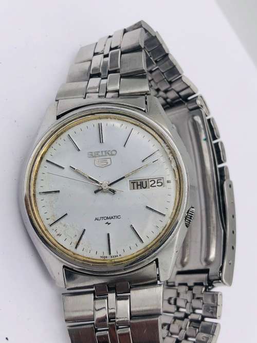 *SEIKO 5 AUTOMATIC DAY-DATE* R1 BIDS